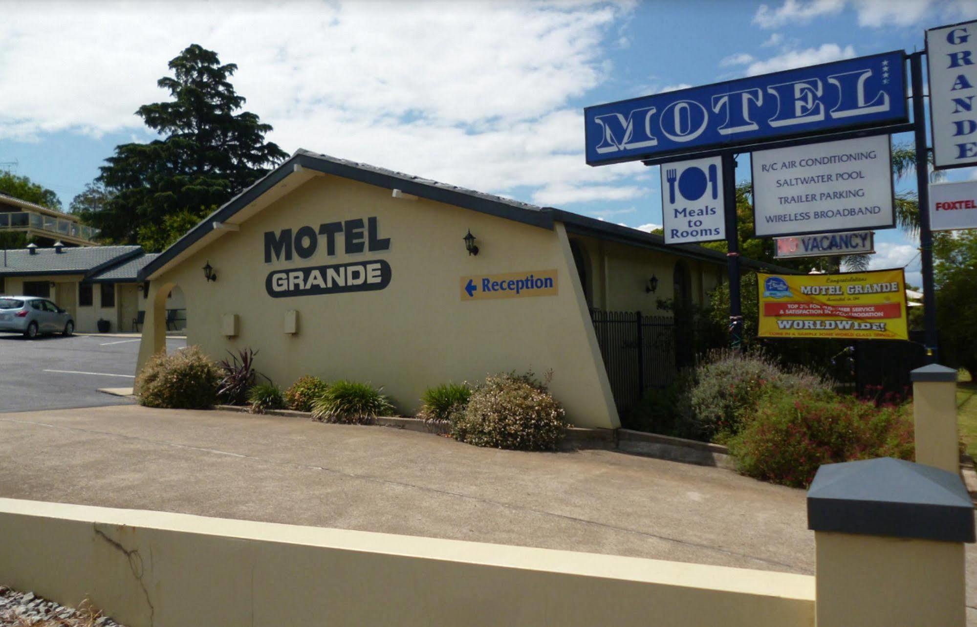 Motel Grande Tamworth Exteriör bild